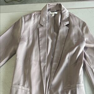 Elegant Women's Blush Blazer